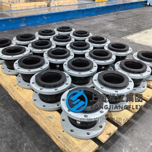 DN100 PN16 heavy-duty natural rubber compensator with carbon steel flanges, specifically designed for high-frequency vibration tables in continuous casting plants.