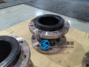 DN200 PN16 EPDM rubber compensator with BFe10-1-1 copper-nickel flanges, ABS type approved for vessel seawater cooling and ballast systems.