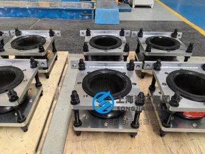 DN300 PN16 PN25 EPDM rubber compensator with custom non-standard SS316 square flanges and control rods for marine refrigeration units.