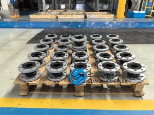 DN80 PN25 marine rubber expansion joint with EPDM single arch and SS304 flanges, dacromet coated for superior salt spray resistance in shipboard HVAC systems.