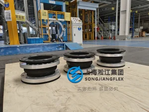 Custom DN150 aviation refueller rubber compensator, 130mm length, hand-built winding process with non-standard aluminum alloy flanges and internal SS304 vacuum ring.