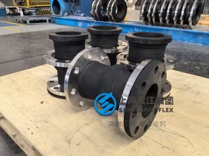 DN125 PN25 hand-built rubber expansion joint, EPDM single-arch bellows with SS304 floating flanges, one side RF (Ring Face) and one side Full-Face sealing for marine ballast systems.
