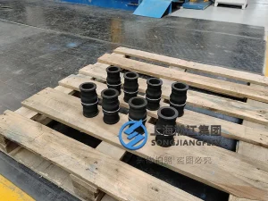 DN45 113mm custom flexible joint, hand-built double sphere FKM rubber expansion joint with stainless steel clamps, tailored to engineering drawings for aggressive chemical resistance.