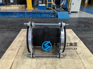 DN150 PN100 100-bar high pressure rubber compensator, EPDM rubber bellow for snowmaking system, low temperature resistant -40℃ with control rods.