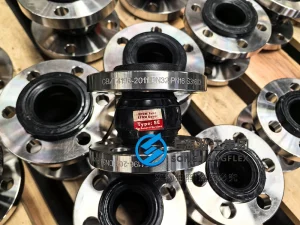 DN32 PN16 marine rubber expansion joint, ABS and CCS certified rubber below with SS316 flanges, 95mm flexible below for ship pump suction and discharge.