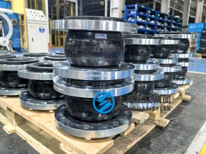 DN150 Class 150 abrasion resistant rubber compensator, custom NR rubber bellow for 150 micron slurry scouring, galvanized flanges, heavy-duty flexible joint for mining.