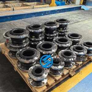DN150 PN16 premium NBR rubber expansion joint, SS316 flanges for nuclear EDG fuel line, high-integrity rubber bellow, flexible below for standby power systems.
