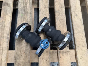 Top view of two DN32 double-arch hand-built aviation kerosene rubber expansion joints on a wooden pallet, showing molded CR material markings, flat inner bore profile, embedded vacuum rings, and integrated full-face 304 stainless steel flanges standard to CB/T46-2007 PN16.